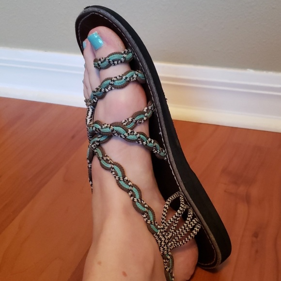 Sandals - Picture 3 of 4